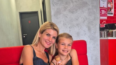 FOTO: Iveta Lutovská oslavila s dětmi vysvědčení.