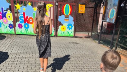 FOTO: Iveta Lutovská oslavila s dětmi vysvědčení.