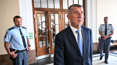 FOTO: Andrej Babiš u soudu.