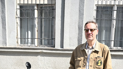 FOTO: David Matásek zapózoval se svou motorkou.