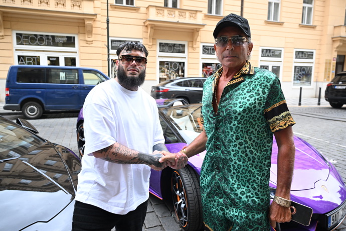 FOTO: Leo Beránek se svým otcem. – stránka 36