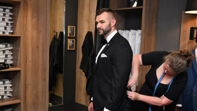 FOTO: Petr Plaček vybíral oblek na svatbu.