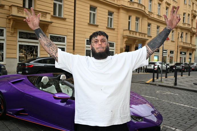 FOTO: Leo Beránek si svobodu užívá. – stránka 14