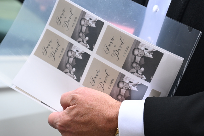 FOTO: Album s fotkami novomanželů. – stránka 65