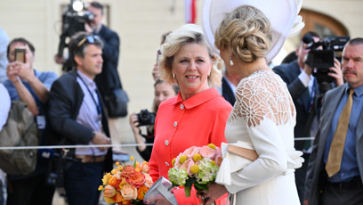 FOTO: Eva Pavlová si povídá s královnou Máximou.