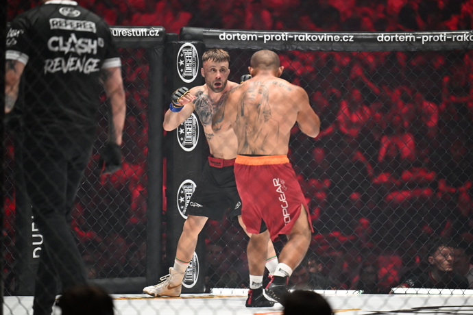 FOTO: Michal Zátorský vs Josef Tyson Škop. – stránka 171