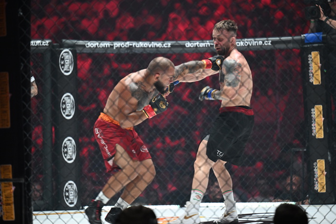 FOTO: Michal Zátorský vs Josef Tyson Škop. – stránka 168