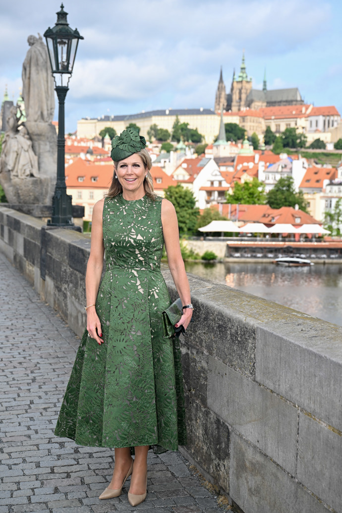 FOTO: Královna Máxima ve florálních šatech. – stránka 112