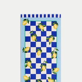 Plážová osuška z čisté bavlny s potiskem citronů, Marks&Spencer, 499 Kč