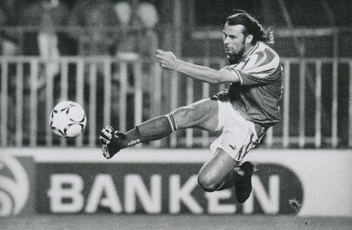 FOTO: Tomáš Skuhravý patřil legendám fotbalu. – stránka 1