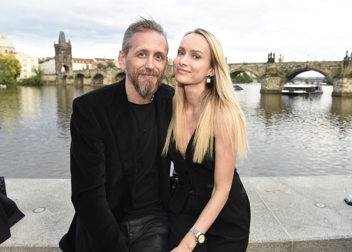 FOTO: Tomáš Třeštík vypadá šťastně. – stránka 35