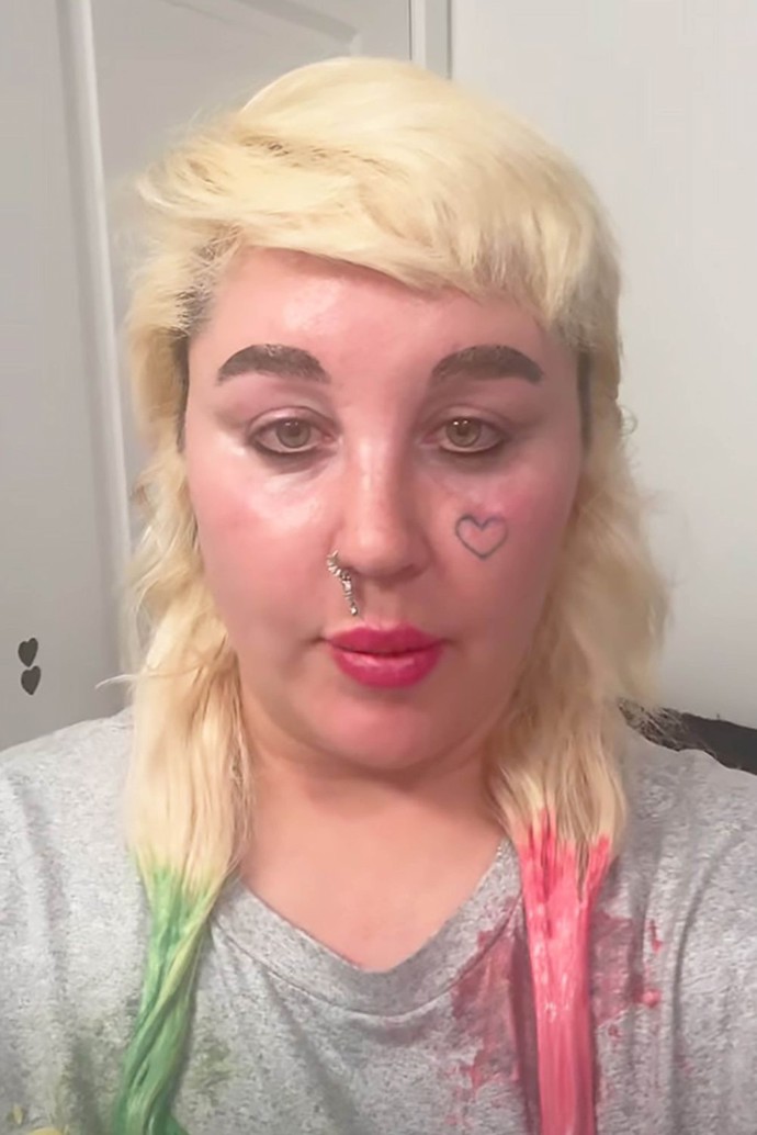 FOTO: Amanda Bynes má tetování na obličeji. – stránka 1