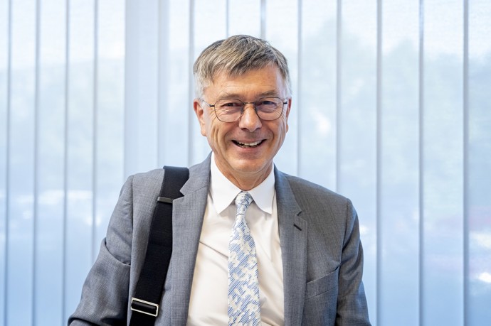 FOTO: Hynek Chudárek je nový šéf ČT. – stránka 5