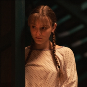 Ve filmu Sbormistr debutovala Kateřina Falbrová.