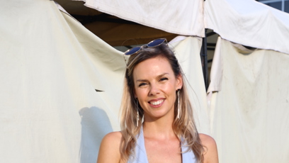 FOTO: Marcela oblékla modré letní šaty.