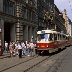 Řidič pražské tramvaje po vyhazovu z podniku musí i před trestní senát.