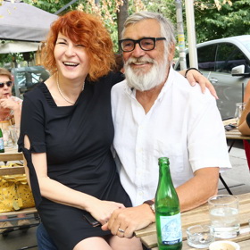 Byl to právě Jiří Bartoška, kdo Uljanu před čtvrt stoletím do funkce tiskové mluvčí přijal. Tehdy podnikavá dáma ještě moc netušila, jak se takové PR dělá, protože u nás bylo v plenkách.