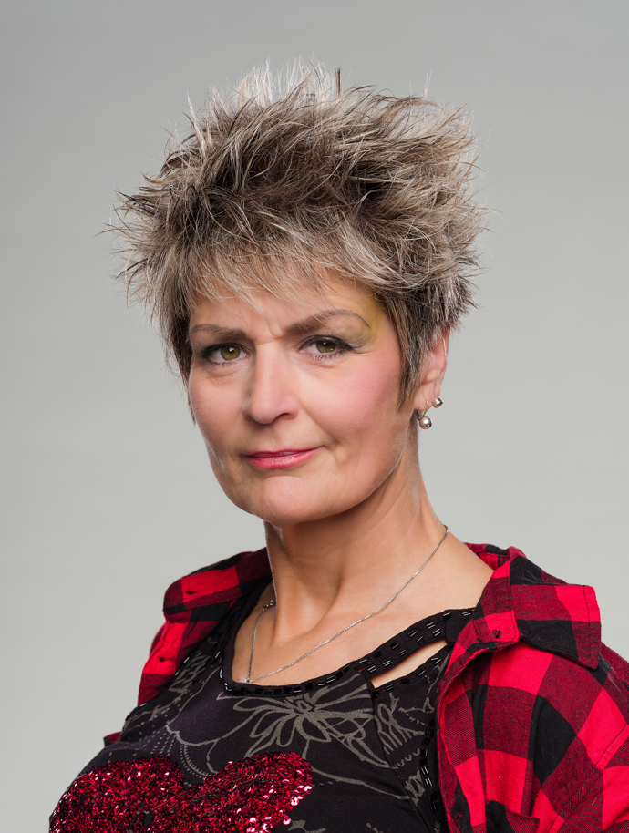 FOTO: Účastnice Zuzana. – stránka 728