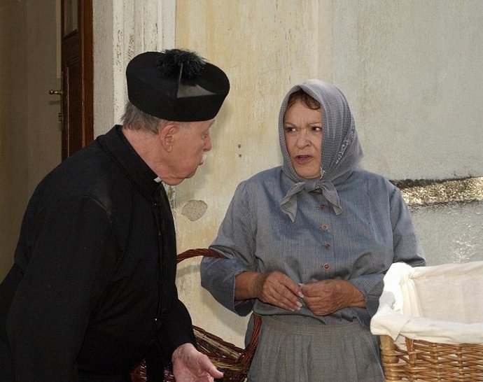 FOTO: Jiřině Bohdalové role Menšíkové opravdu sedla.