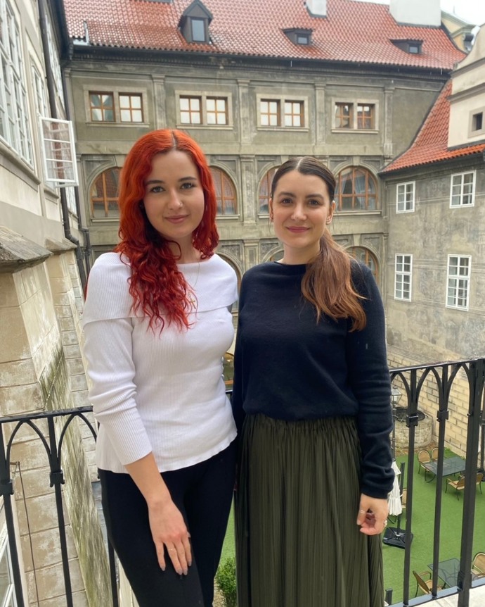 FOTO: Katerina Demetrashvili absolvovala stáž u pirátské poslankyně Kláry Kocmanové. – stránka 3