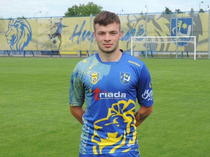 FOTO: Fotbalista Tomáš Vaľovčin tragicky zemřel. – stránka 4