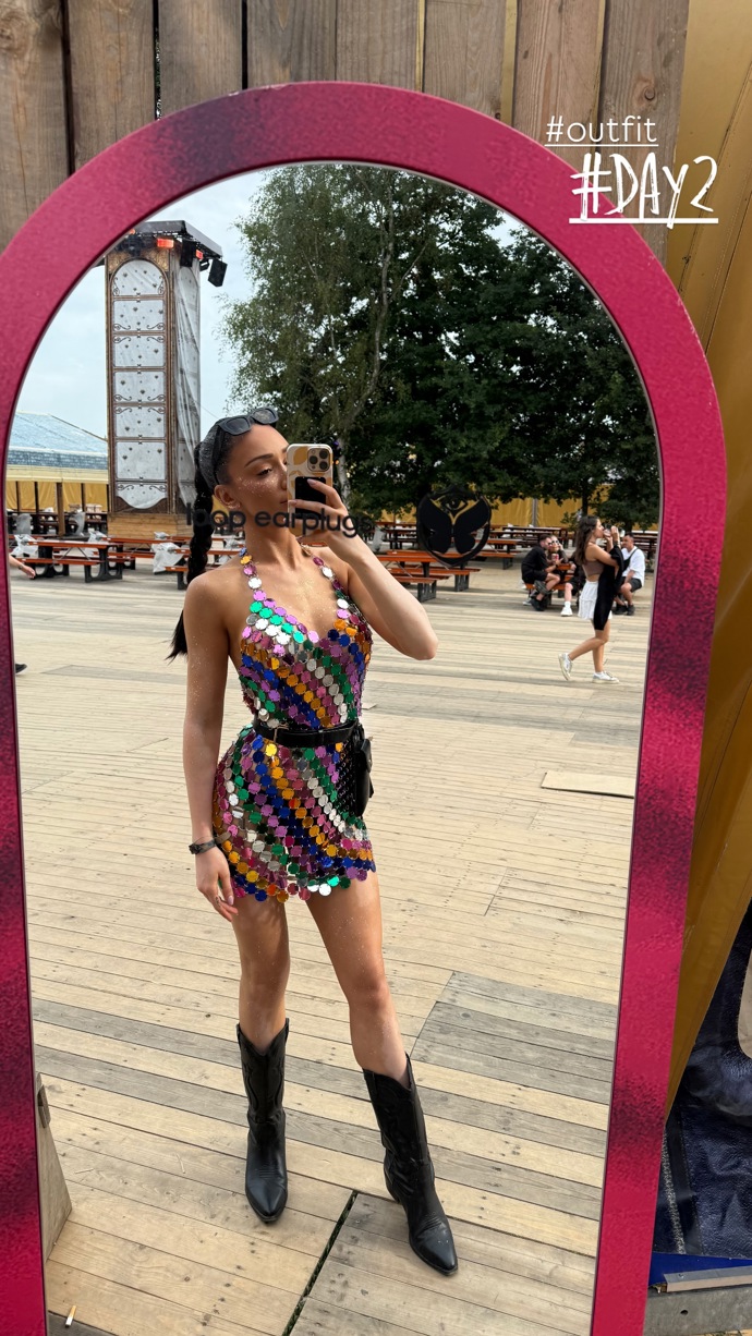 FOTO: Veronica na druhý den změnila outfit. – stránka 1