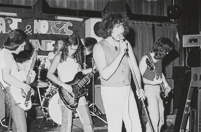 FOTO: Původní zpěvák Iron Maiden Paul Mario Day zemřel. – stránka 5