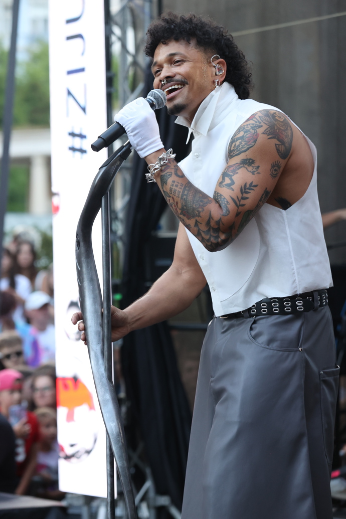 FOTO: Ben Cristovao předvedl ve Varech show. – stránka 51