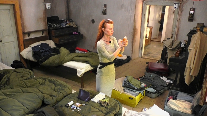 FOTO: Mary začala rozehrávat svoji hru. – stránka 57