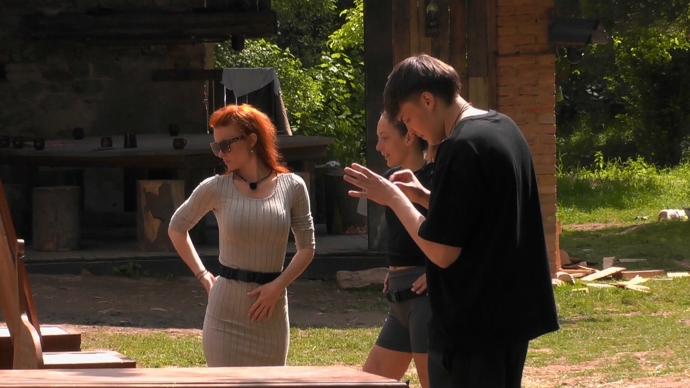 FOTO: Mary s ostatními soutěžícími. – stránka 211