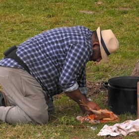 Zdeněk Godla si na slepičce pochutnal.