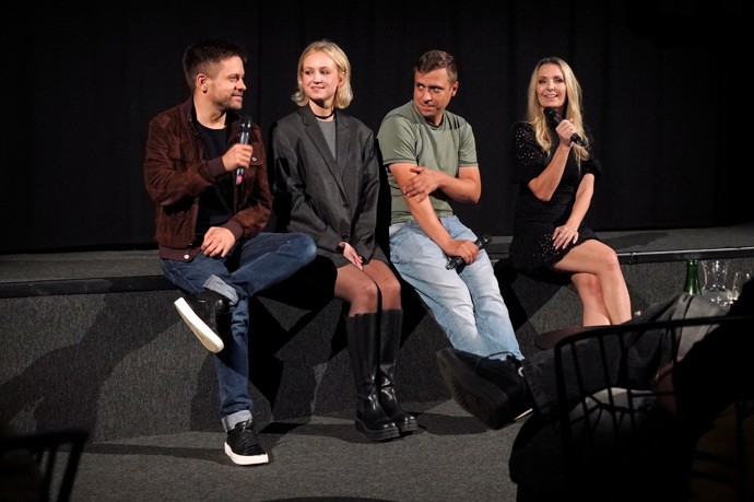 FOTO: Předpremiéra filmu Džob. – stránka 15