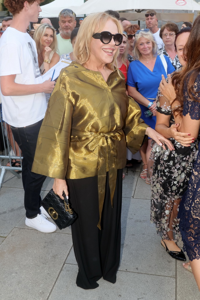 FOTO: Dagmar Havlová způsobila faux pas. – stránka 5