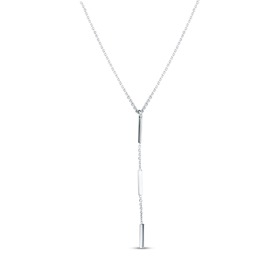 Tento dlouhý náhrdelník bez kamenů seženete u Klenoty Aurum za 1090 Kč.