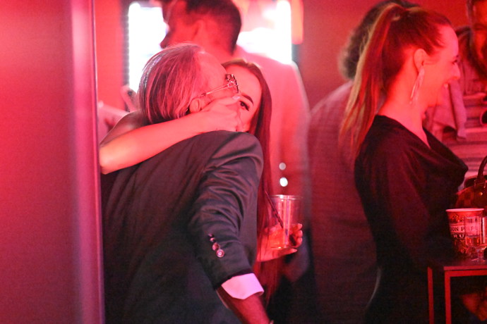 FOTO: Leo Beránek dováděl se svou manželkou na party. – stránka 49