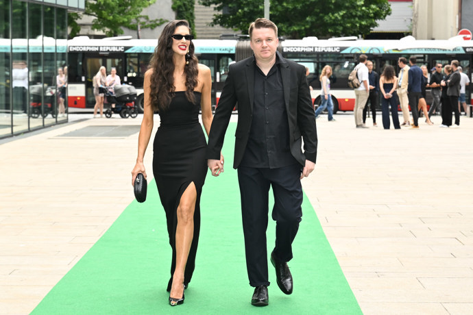 FOTO: Aneta Vignerová a Petr Kolečko na premiéře filmu Kouzlo derby. – stránka 5