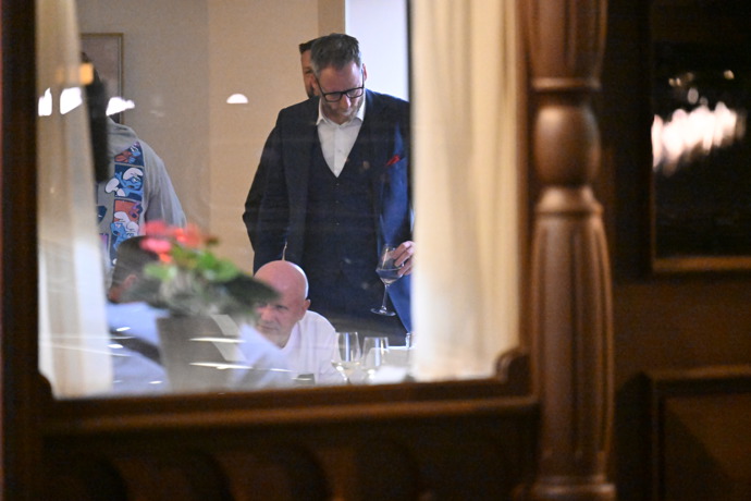 FOTO: Neoficiální párty ve Varech – stránka 52