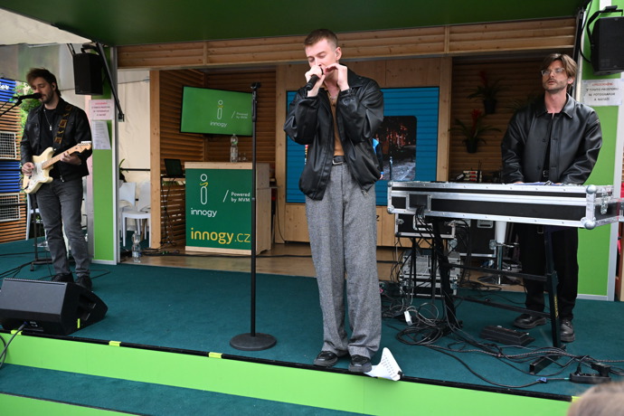 FOTO: Adam Mišík koncertoval v Karlových Varech. – stránka 39