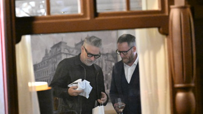 FOTO: Ředitel daroval dary