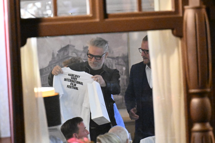 FOTO: Oficiální tričko festivalu – stránka 43