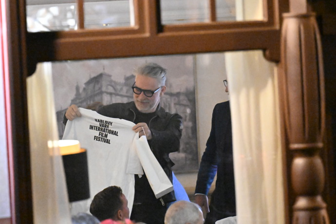 FOTO: Oficiální tričko festivalu – stránka 42