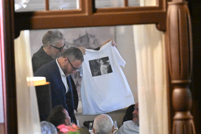 FOTO: Velice přátelské posezeníí – stránka 34