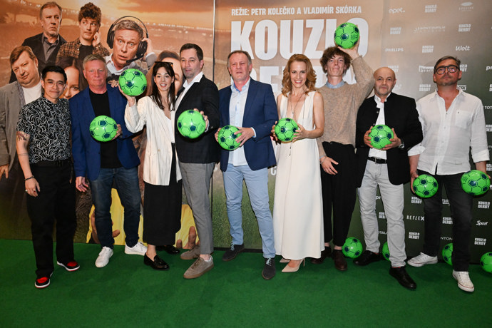FOTO: Premiéra filmu Kouzlo derby. – stránka 41