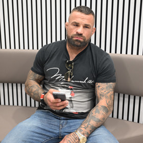 Karlos Vémola měl obchodovat s drogami. 