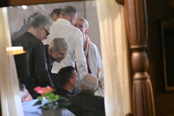 FOTO: Každý se chtěl pozdravit s Eben – stránka 28