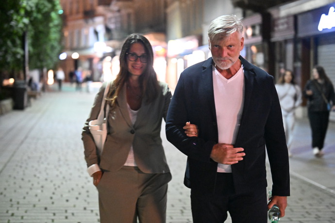 FOTO: Karlovy Vary žijí i v noci. – stránka 479
