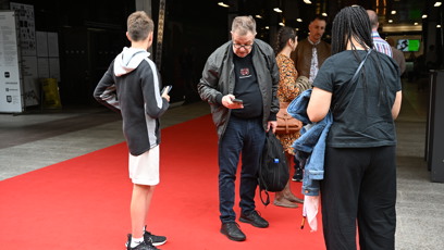 FOTO: Milan Šteindler na červeném koberci.