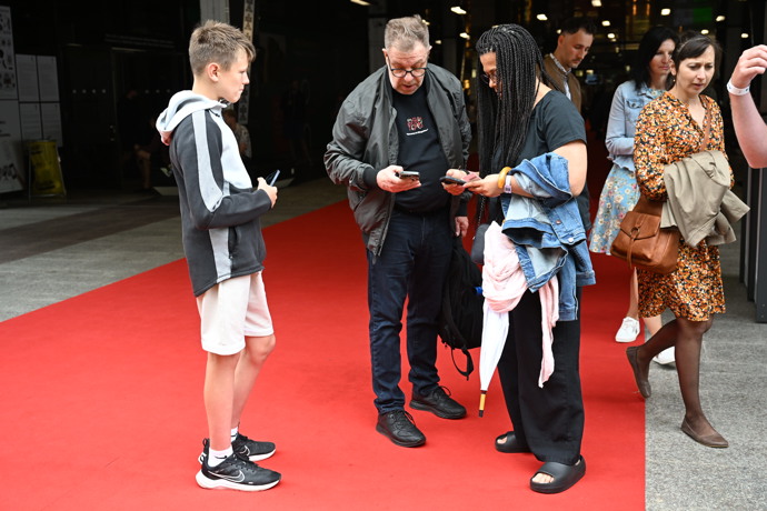 FOTO: Milan Šteindler asi něco hledal. – stránka 8