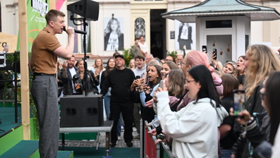 FOTO: Adam Mišík si koncert užíval.