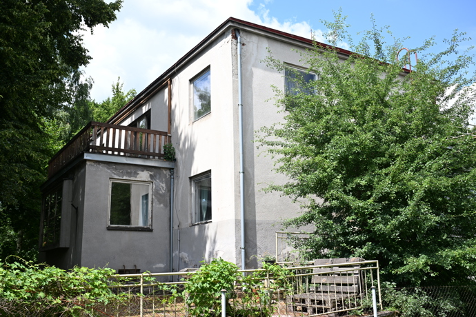 FOTO: Kralova vila v Prachaticích. – stránka 30